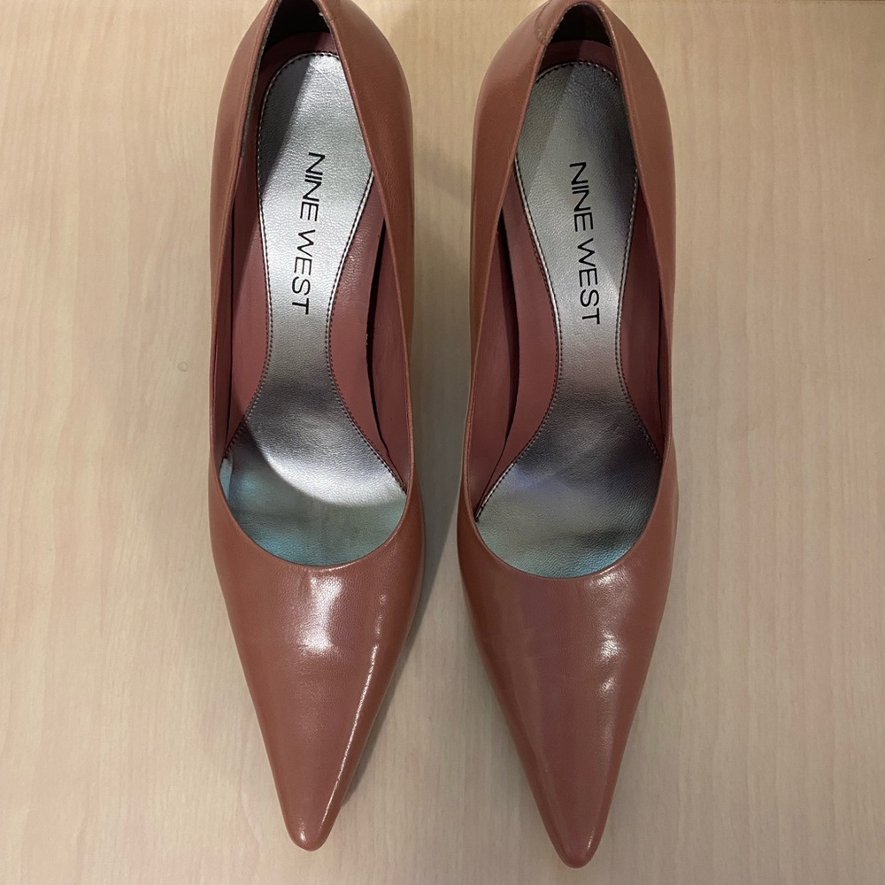 Nine West medium pink leather pumps new with box